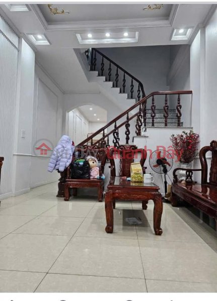 Bán nhà ngõ 259 Vĩnh Hưng, Lĩnh Nam, Hoàng Mai. 32m2, 2 tầng, 2PN. Sổ hồng, giá 3.15 tỷ. LH: 0987993153 Niêm yết bán
