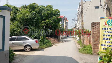 Land for sale in Thuan Thanh, Bac Ninh. 85m2 * frontage 4.5m * 2.4 billion. Car road to land. _0