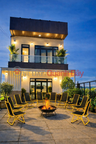 Beautiful new villa for rent, 5 bedrooms, with stunning views of Dan Kia peak, Langbiang ward, Da Lat, Lam Dong province. Price: 22 million VND. Rental Listings