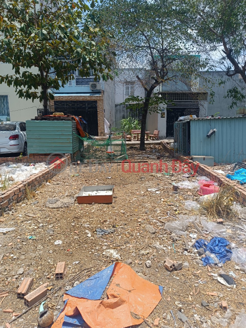 Selling 60m2 plot of land right at Binh Chieu market, 4m wide with ready book _0