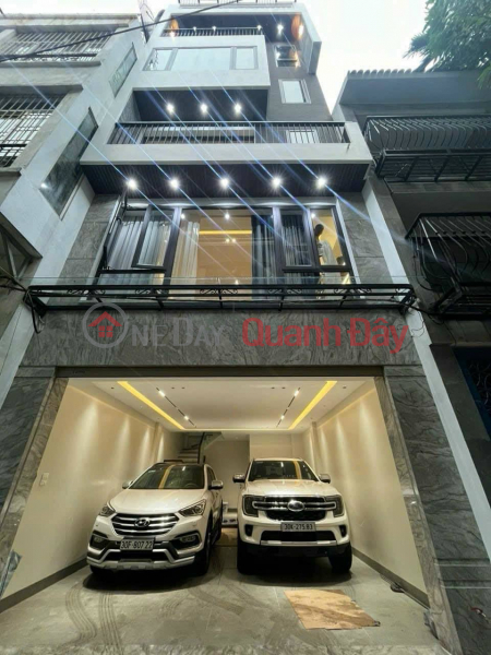 Nhà đẹp đón tết Nguyễn Văn Cừ, 55m x 6 tầng, gara 2 ôtô, thang máy, full nội thất cao cấp Niêm yết bán