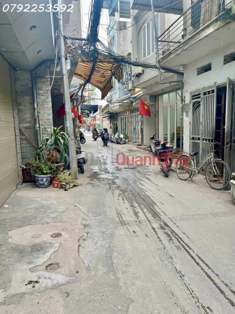 Bán Nhà Bùi Xương Trạch. Thanh Xuân. Diện tích 35m2 x4tầng. Mặt tiền 3.5m2. Giá Bán. 5 tỷ _0