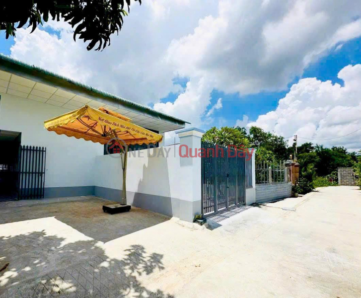 SUPER PRODUCT_SUPER VIP_SUPER BEAUTIFUL_SUPER DELICIOUS NEED TO SELL QUICKLY A ROW OF 6 TOWNHOUSES IN MY HAN NAM COMMUNE_DUC HOA | Vietnam, Sales đ 3.6 Billion