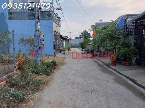 Owner sells cheap land lot in Thai Hoa Ward, Tan Uyen - Near DT747 road. _0