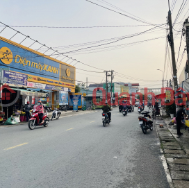 Right at Tan Binh Gas Station, Fishing Wharf Crossroads, Private Land Title, Residential Land for Sale at a Loss near Bach Dang 2 Bridge _0