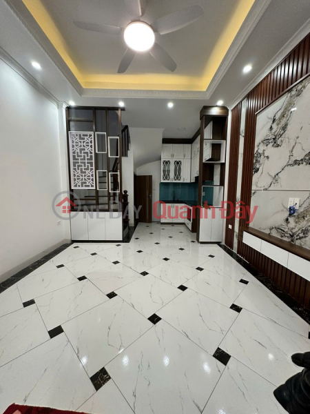 BÁN NHÀ 5 TẦNG MỚI Phố Nguyễn Văn Linh 30 m2 X 6.4 Tỷ Long Biên Hà Nội. | Việt Nam Bán đ 6,4 tỷ