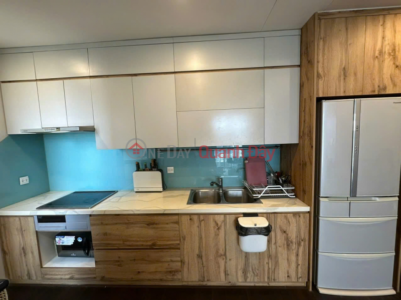 đ 8,7 tỷ | Tìm chủ mới cho căn 2PN Vinhome D\' Capitale C6 diện tích 77m2 full đồ, sẵn sổ, 8.7ty