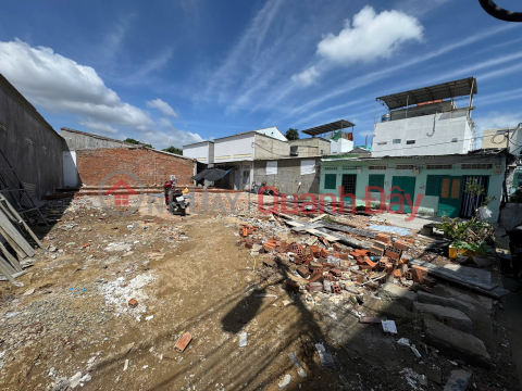 BÁN 3 LÔ ĐẤT HẺM 2/4 PHƯỜNG NHA TRANG _0