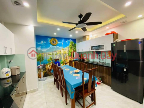 Rare! Selling a townhouse in Vong Hai Ba Trung with a car to avoid office business 47M2 MT4M 4T only 10 billion _0