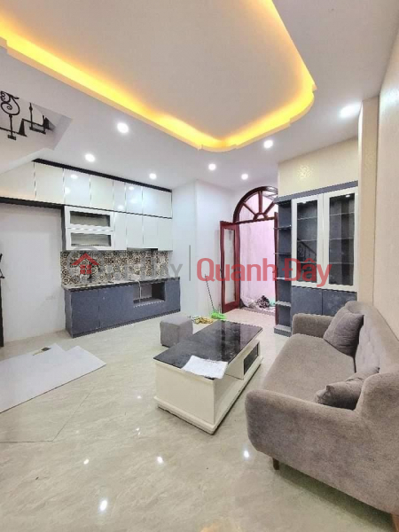 BEAUTIFUL HOUSE - GOOD PRICE - House for quick sale at Quoc Tu Giam Street, Van Mieu Ward, Dong Da District, Hanoi Sales Listings