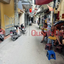 Lệnh Cư 5 tầng siêu hieemsgaanf mặt phố, mt rộng, thoáng _0