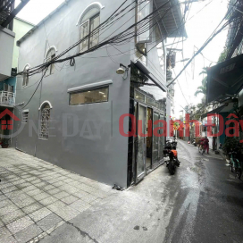 ► Corner house, wide, straight, and has a view of Hoang Dieu street, 55 square meters, 2 floors, good business, 4.15 billion _0