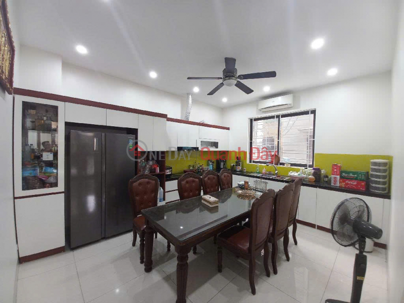 HOUSE FOR SALE IN CAU GIAY, DIVIDED LOT, CAR ACCESS, SIDEWALK FOR BUSINESS, AREA 61M2, FRONTAGE 5.1M, PRICE 22 BILLION | Vietnam, Sales | đ 22.25 Billion