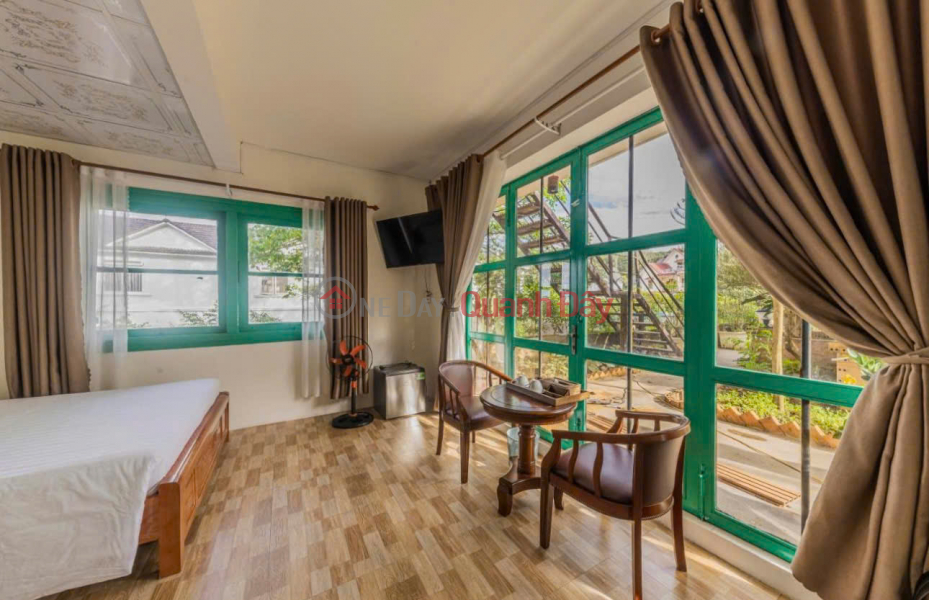 đ 50 triệu/ tháng | Cho thuê villa 23 phòng sân vườn rộng giá 50 triệu mặt tiền đường Hùng Vương Đà Lạt Lâm Đồng