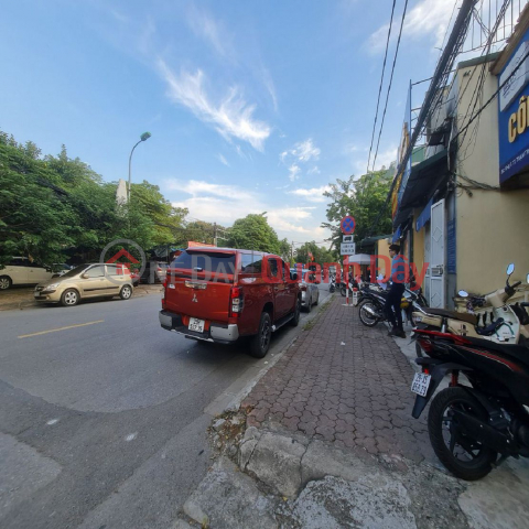 Selling 40m2 resettlement land in Trau Quy, Gia Lam, Hanoi, 12m wide road. Contact 0989894845 _0