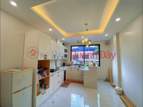 70m 8 Floors Front 6m Hoang Quoc Viet Cau Giay Business Building. Owner Needs Urgent Sale _0