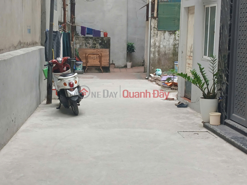 Cần bán lô đất 61.3 m2 tại Lâm Du, Bồ Đề sổ đỏ chính chủ số điện thoại liên lạc 0987806245 Niêm yết bán