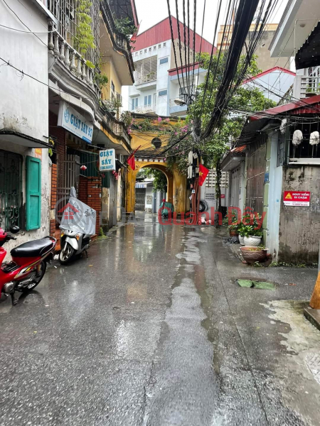 House for sale in Yen Phuc, Ha Dong, 39 m2, 3 floors, 4 facades, price slightly more than 4 billion. Sales Listings