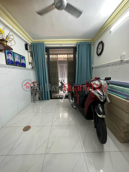 Property Search Vietnam | OneDay | Residential Sales Listings House for sale Nice location, 3\\/2 Nguyen Tieu La, District 10, 30m2 for only 6 billion.