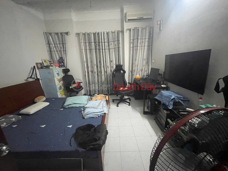 Property Search Vietnam | OneDay | Residential, Sales Listings | House for sale on Bui Thi Xuan street, 35m2, 4 floors, frontage nearly 7m, 11.3 billion, center, small business