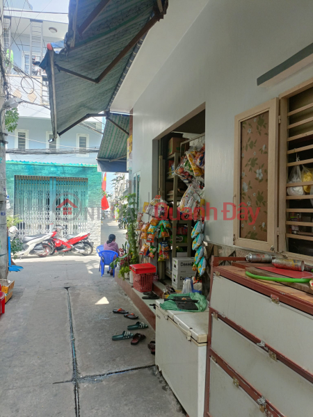 đ 3.5 Billion | BINH TAN, TAN PHU - RIGHT ON NGUYEN SON FOOD STREET - 3-FLOOR HOUSE, 3 BEDROOM - PRICE 3.5 BILLION