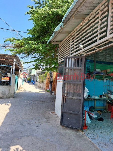 PRIMARY HOUSE - GOOD PRICE - House for sale in Thoi Tam Thon Commune - Hoc Mon District - HCM Sales Listings