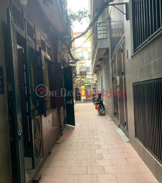 RARE - CAU GIAY STREET, CAR ALLEY - 4 FLOORS, CAR PARKING AT THE GATE 5.95 BILLION Sales Listings