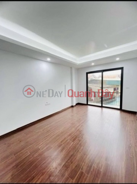 Property Search Vietnam | OneDay | Residential | Sales Listings House for sale in Co Linh-Bat Khoi, 5 floors, 4 bedrooms with en-suite bathrooms, garage, parking available.