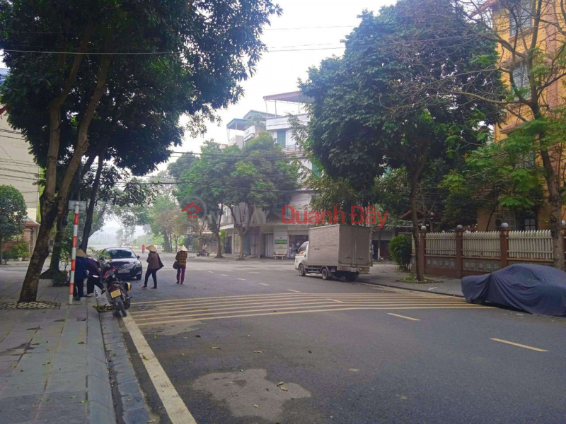 The most beautiful land on Thanh Am street, Long Bien, car-avoiding sidewalk, 112m, frontage: 10m, 15 billion Sales Listings