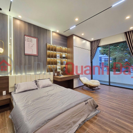 3-STORY HOUSE FOR SALE ON HOA MINH 10 STREET - NEAR THE BEACH _0