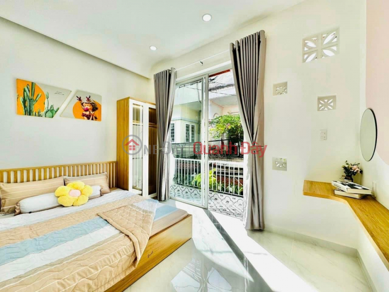 đ 4.99 Billion Very nice house for sale, Hong Lac Tan Binh Social House 40m2- 3 floors only 4.99 billion near Phu Trung Church