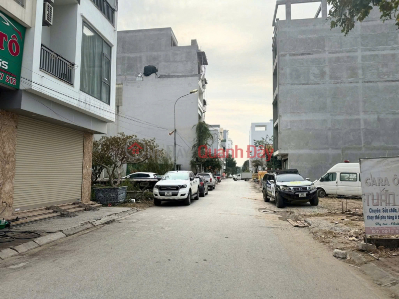 ECOPARK COMES HOME, COMES BACK IN THE MIDDLE OF NATURE. My family needs to sell 145m2 of Dan Nhiem land, only 1km by bike to ECOPARK, Vietnam | Sales | đ 5.8 Billion