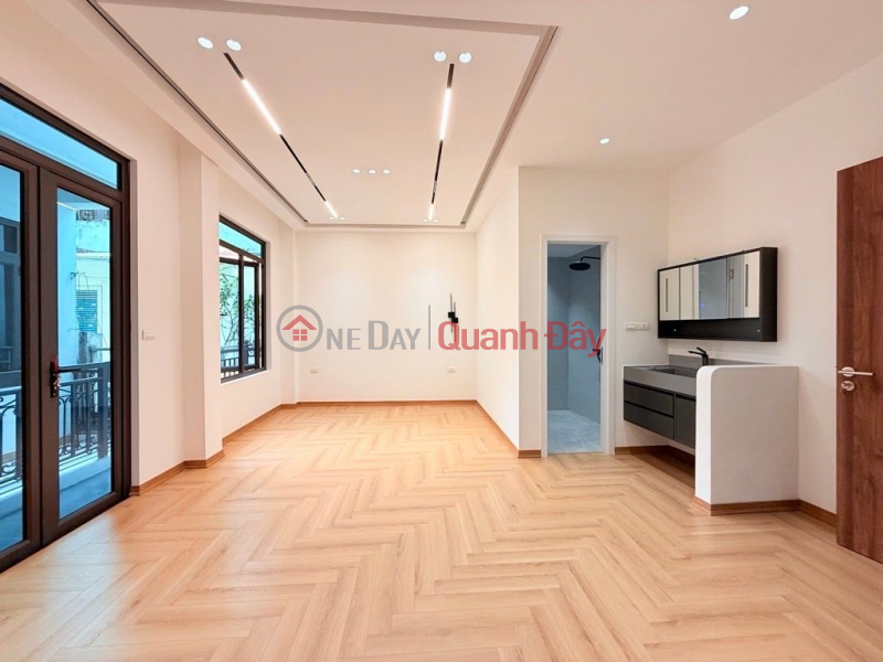 Hoang Hoa Tham Street, 46m² x 5 floors, elevator, fully furnished, 11.9 billion VND, 2 alleyway frontages, 30m from the main street. Vietnam, Sales, đ 11.9 Billion