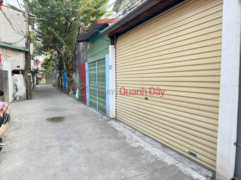 Bán đất tặng nhà C4, thôn Gia Thượng - tổ 4, Quang Minh. Đường rộng, xe oto 4 chỗ đỗ sân Niêm yết bán