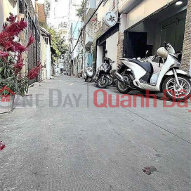 HOUSE FOR SALE ON DANG VAN NGU - WARD 10 - CAR, SLEEPING INSIDE THE HOUSE - WIDTH MORE THAN 5M - 1 STRAIGHT ROAD - 15M FROM THE STREET FRONT - _0