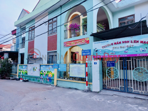 FOR SALE 65M DAI CAT LOT Corner Lot with 2 storey house for rent MT 5M PRICE OVER 2 BILLION _0