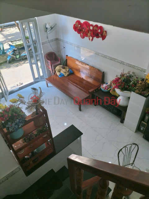 2 bedroom house in truck alley (849-1868206032)_0