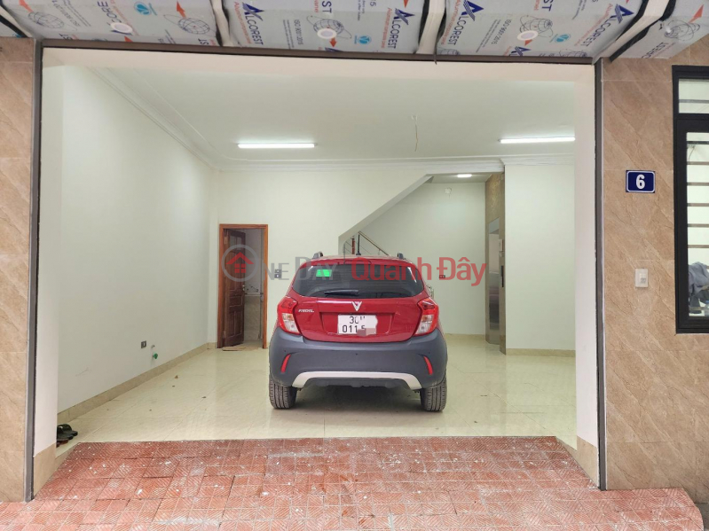 House for sale in Le Mat, 46m x 6 floors, garage, elevator, built by private, brand new, only over 8 billion, negotiable. Contact 0936123469 Sales Listings