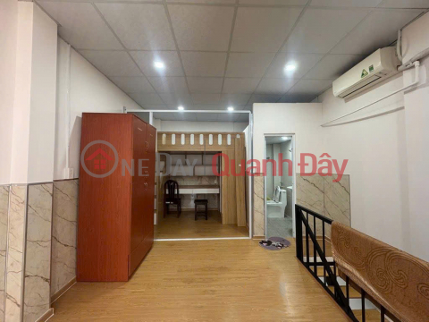 L1707 ️ House on Nguyen Huu Canh Street, Binh Thanh District, Shared Ownership, Square shape, 2 floors, 4x8m, 4.x billion VND _0