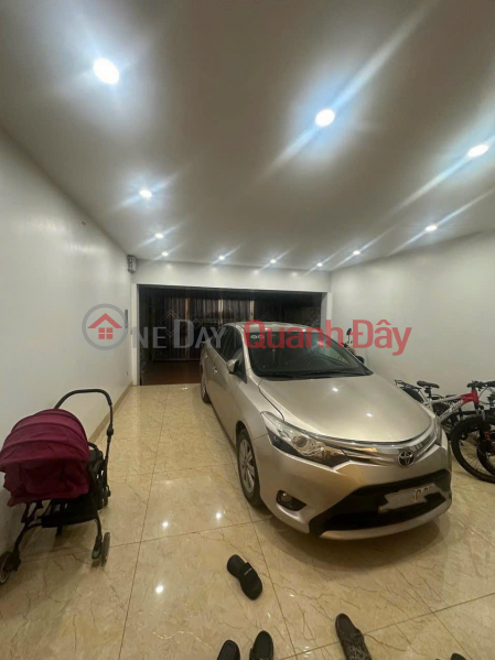 House for sale in Lac Long Quan, 7-seat garage, 2 open spaces in front and back, furniture included, 90m2, 6 floors, 17.5 billion Sales Listings