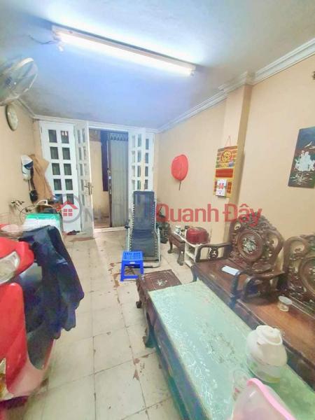 Property Search Vietnam | OneDay | Residential Sales Listings, HOUSE NEAR LINH QUANG LAKE, DONG DA DISTRICT Area: 26M2 4 FLOORS PRICE OVER 2 BILLION, SQUARE WORLD 10M TO THE STREET FACE.