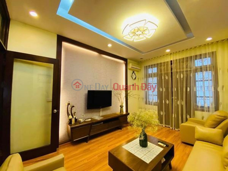 House for sale in Trung Kinh, Cau Giay, car bypass, clear alley, near the street, 2 airy, car access, 58m2, 12.3 billion Sales Listings