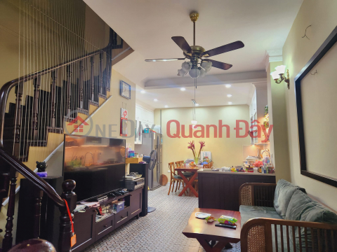 Selling a 5-storey house in the subdivision of officials on De La Thanh street, good security, synchronous design _0