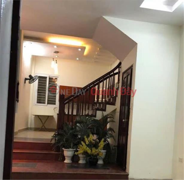 BÁN GẤP HOÀNG NGÂN, CẦU GIẤY, VỊ TRÍ ĐẸP KINH DOANH CỰC TỐT, 42M2 5 TẦNG 11 TỶ. Việt Nam Bán đ 11 tỷ