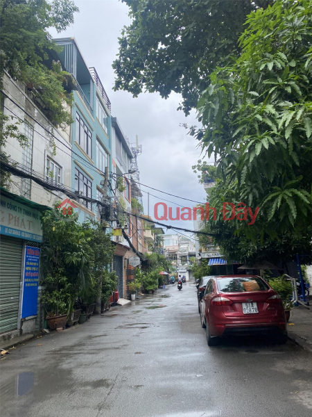 đ 8.79 Billion, **House for sale on Cach Mang Thang 8 street, ward 5, Tan Binh (4*14) - 3 floors