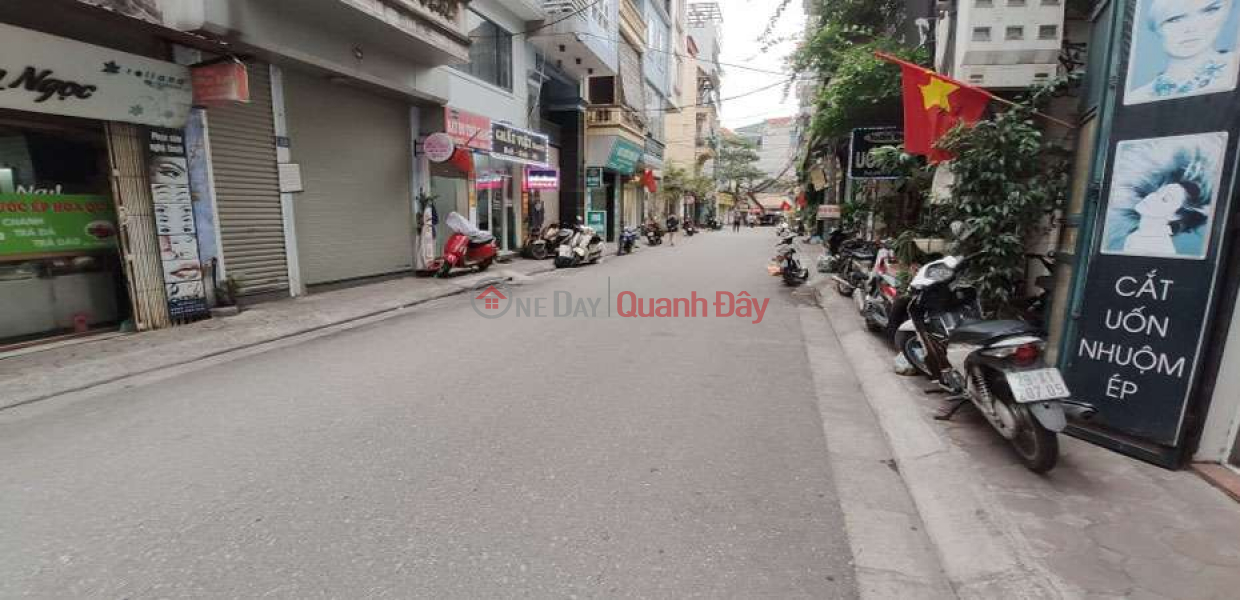 Nice location house in Gia Thuy Long Bien, car avoids business sidewalks, 92m open space, 16 billion, Vietnam Sales | đ 16.5 Billion