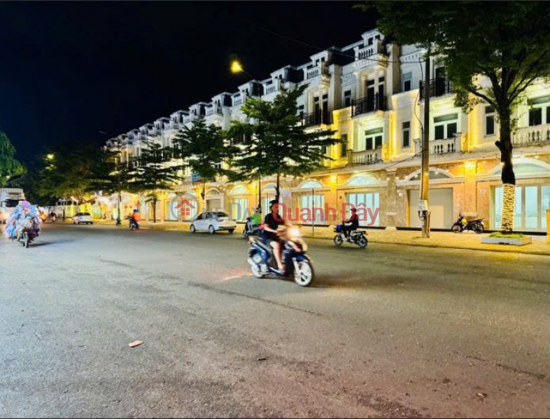 Property Search Vietnam | OneDay | Nhà ở, Niêm yết cho thuê, Cho thuê nhà nguyên căn diện tích sử dụng lên đến 240m2