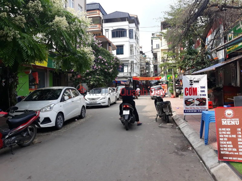 siêu phẩm Đường Láng nhà mặt ngõ nhưng như mặt phố,lô góc thông thoáng ba mặt, cạnh ủy ban phường. 30m2x 5, Việt Nam | Bán, đ 7,8 tỷ