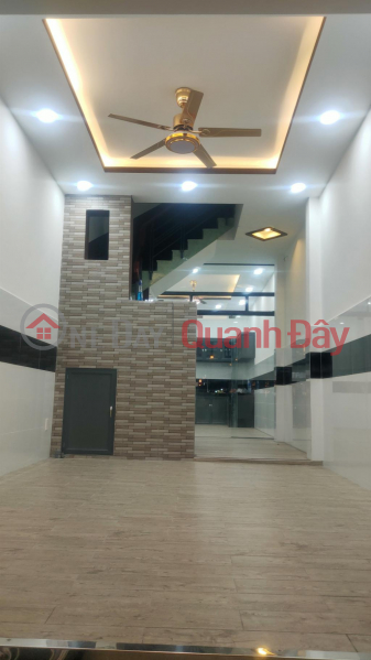 căn nhà MT Dương Bá Trạc, cần ra 18ty (TL),ngang 4,1m x 13,7m. Niêm yết bán