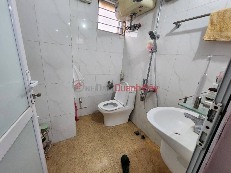 đ 10.5 Billion | Apartment for sale at Ministry of National Defense building - Hoang Quoc Viet street, 105m2, 3 bedrooms, 2 bathrooms, price 10.5 billion VND.